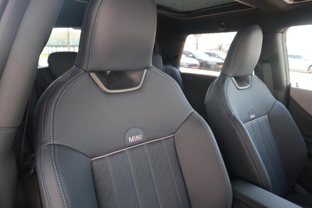 Mini COOPER S 3-deurs / Favoured Trim + Pakket M