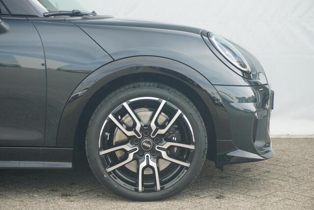 Mini COOPER S 3-Deurs / John Cooper Works Uitvoering / Pakket XL / 18'' LM Velgen