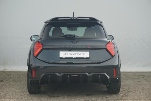Mini COOPER S 3-Deurs / John Cooper Works Uitvoering / Pakket XL / 18'' LM Velgen