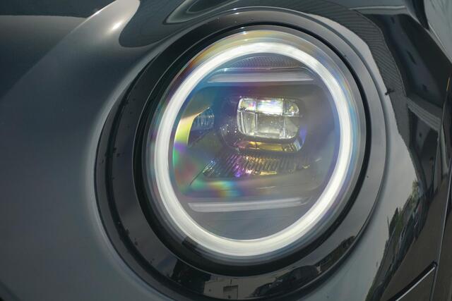 Mini COOPER S 3-Deurs / John Cooper Works Uitvoering / Pakket XL / 18'' LM Velgen