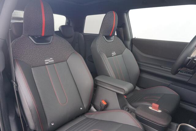 Mini COOPER S 3-Deurs / John Cooper Works Uitvoering / Pakket XL / 18'' LM Velgen