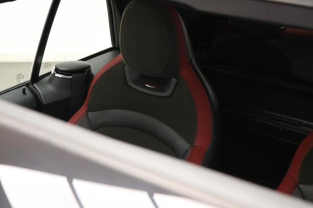 Mini COOPER S Mini Cabrio 2.0 Chili Serious Business | CONNECTED | NAVIGATIE | WINDSCHERM | 18"