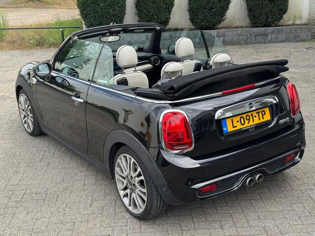 Mini COOPER S Mini Cabrio 2.0 Chili Cabriolet, Windscherm, Navi, Leder Een proefrit levert het bewijs. Neem contact op en we maken een afspraak!