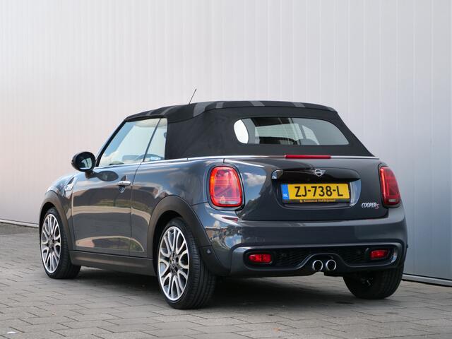 Mini COOPER S Mini Cabrio 2.0 192pk Chili Automaat Head-up display / LED / Camera