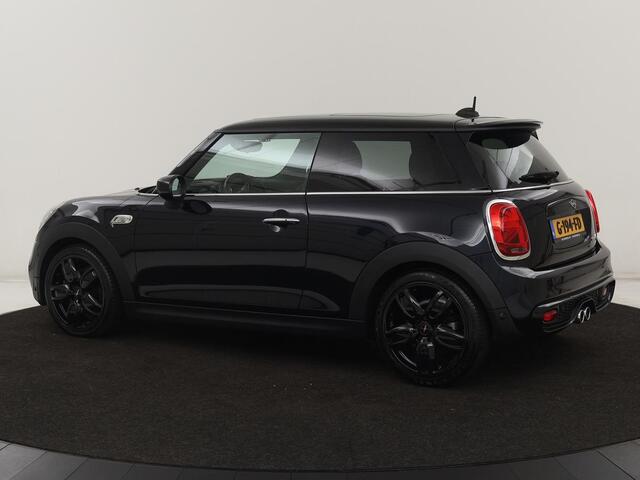 Mini COOPER S 2.0 60 Years | Panoramadak | Stoelverwarming | Leder | Head-Up | Park Assist | Carplay | Navigatie | Keyless | Full LED | Harman/Kardon | Climate control | Cruise control