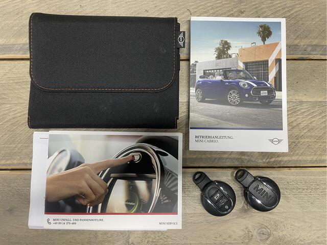 Mini COOPER S Mini Cabrio 2.0 Chili 190 PK Automaat / Leder