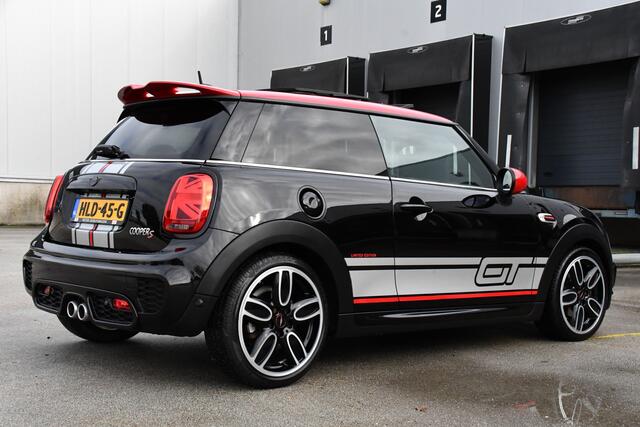 Mini COOPER S Mini 2.0 GT Limited Edition JCW Full Options, Adaptieve Cruise, PANO, H/K, HUD, Clima, Carplay, Stoelverwarming, LED, Uniek!