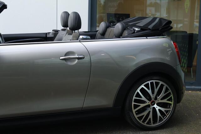 Mini COOPER S Cabrio 2.0 Chili Serious Business
