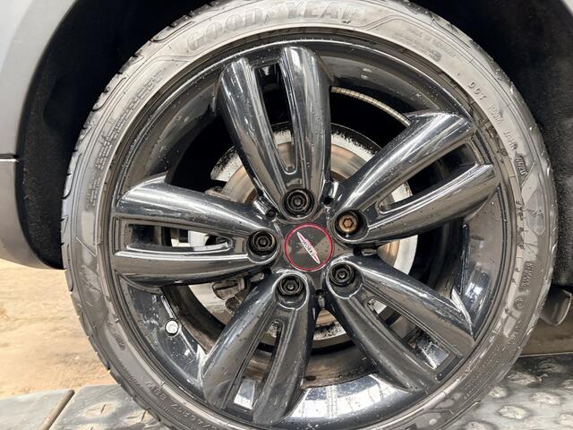 Mini COOPER S 2.0 Hammersmith JCW Automaat Panodak Cruise Clima Nav Leder Nap