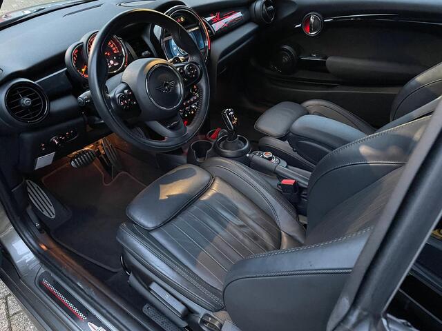 Mini COOPER S Mini 2.0 NL Auto / Pano / JCW Pakket / H&K