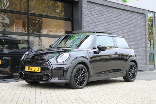 Mini COOPER S Mini 2.0 Rockingham GT Edition | DEALER.OND | BTW | PANO | LEDER | STOELVERWARMING | CAMERA |
