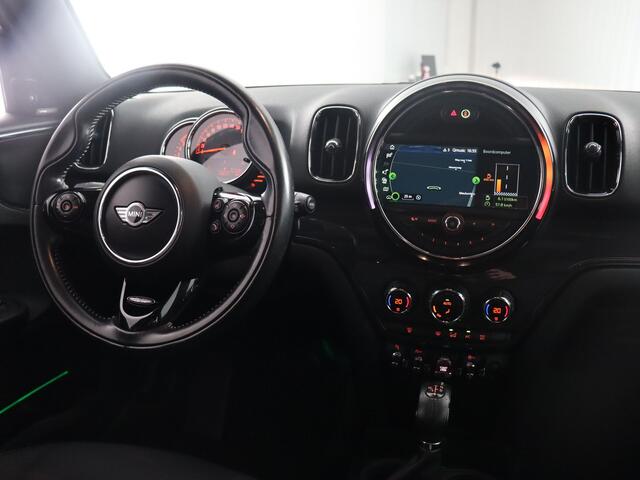Mini COUNTRYMAN Mini 2.0 Cooper D Pepper (NL-Auto / Trekhaak / Pano / H&K / Navi / Cruise)