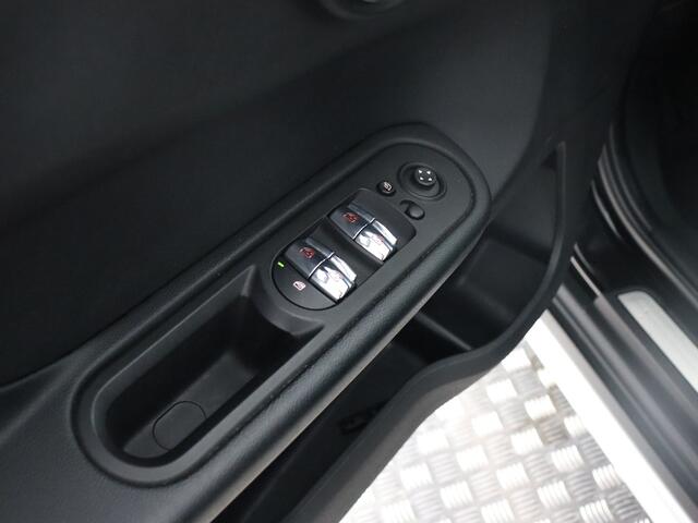 Mini COUNTRYMAN Mini 2.0 Cooper D Pepper (NL-Auto / Trekhaak / Pano / H&K / Navi / Cruise)