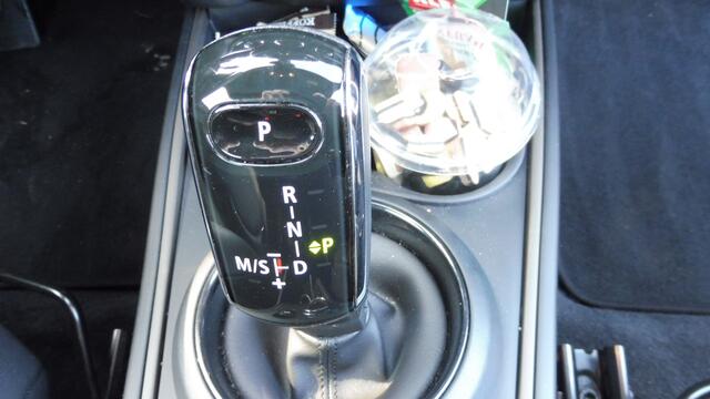 Mini COUNTRYMAN Mini 1.5 Cooper Pepper Xenon Navi 18i lmv Harman/Kardon Headup Stoelpack 52.000,- nieuw