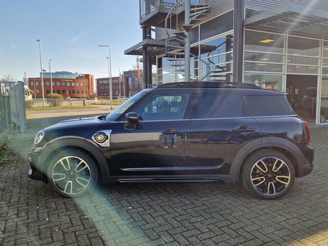 Mini COUNTRYMAN Mini 2.0 Cooper S E ALL4 John Cooper Works Panorama ACC HUD HK VOL!