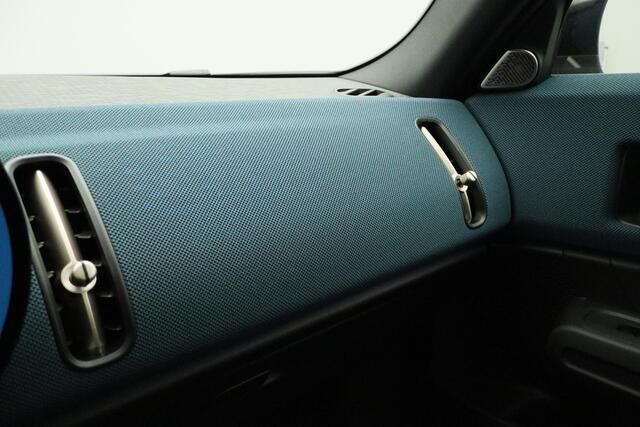 Mini COUNTRYMAN SE ALL4 Favoured + Pakket L + Glazen panoramadak + Driving Assistant Plus + Parking Assistant Plus + Harman Kardon + Elektrisch verwarmde voorstoelen + 19''