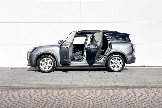 Mini COUNTRYMAN C Classic uitvoering | Trekhaak | Panoramadak | Head-Up Display