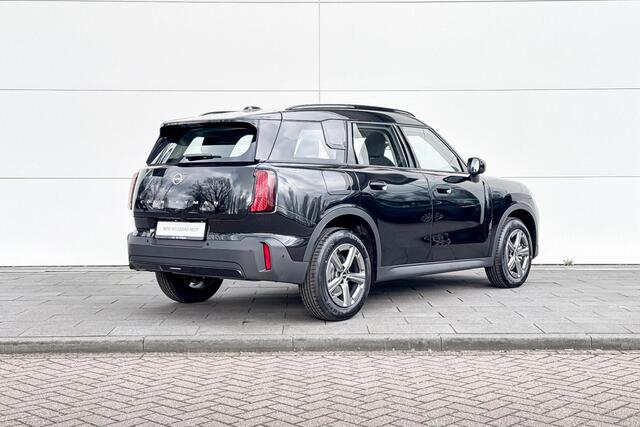 Mini COUNTRYMAN C Essential Trim | Pakket XS |