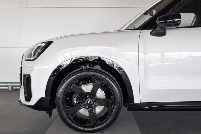 Mini COUNTRYMAN 1.5 C John Cooper Works L | Pakket XL | Dak en spiegelkappen in Jetblack