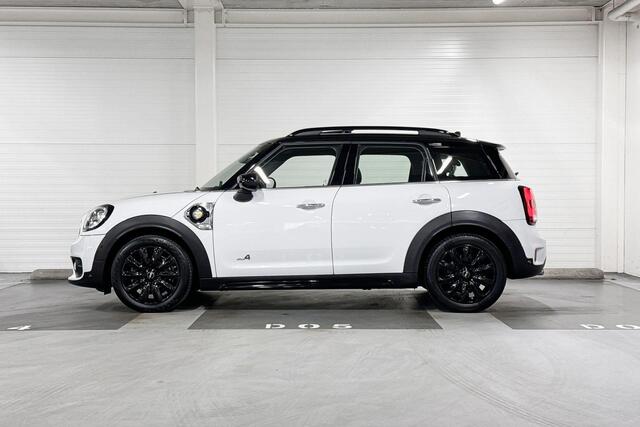 Mini COUNTRYMAN SE All4 | Panoramadak |18"Pin Spoke zwart | Achteruitrijcamera | Parkeersensoren | Apple CarPlay