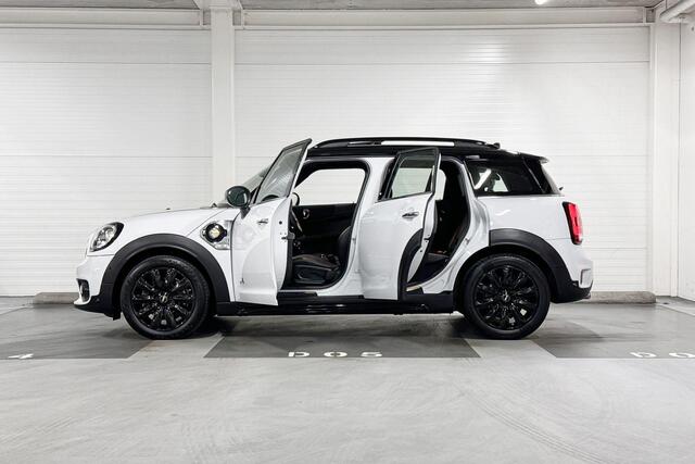 Mini COUNTRYMAN SE All4 | Panoramadak |18"Pin Spoke zwart | Achteruitrijcamera | Parkeersensoren | Apple CarPlay