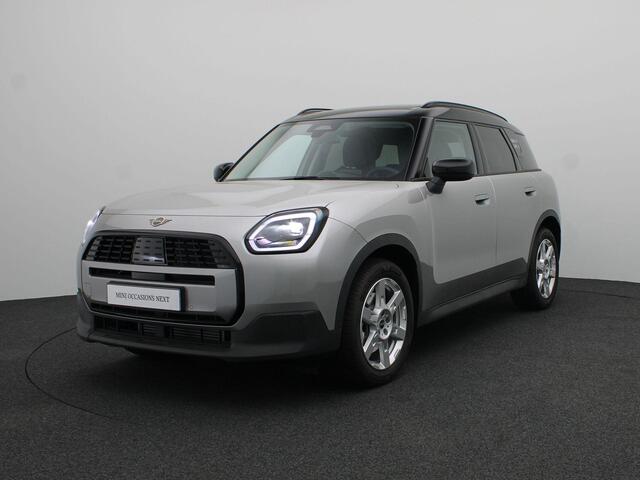Mini COUNTRYMAN Favoured Pakket M + Glazen panoramadak + Parking Assistant + Driving Assistant + Comfort Access + 18'' + Led