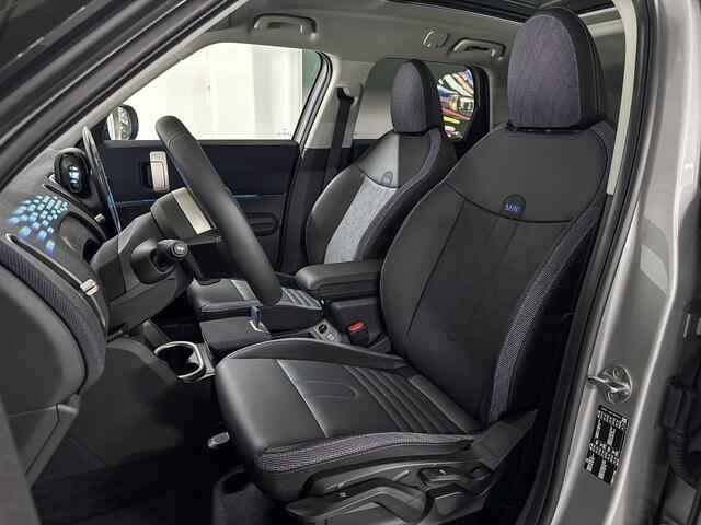 Mini COUNTRYMAN C MINI Countryman 1.5 C Classic M Plus | Pakket M Plus | Dak en spiegelkappen in Jetblack