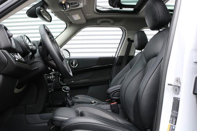 Mini COUNTRYMAN Mini 2.0 Cooper S E ALL4 (Panoramadak Sportleder Navi/Camera Carplay HarmanKardon HeadUp Keyless Full-Led 18InchLMV PrivacyGlass Pdc V+A)