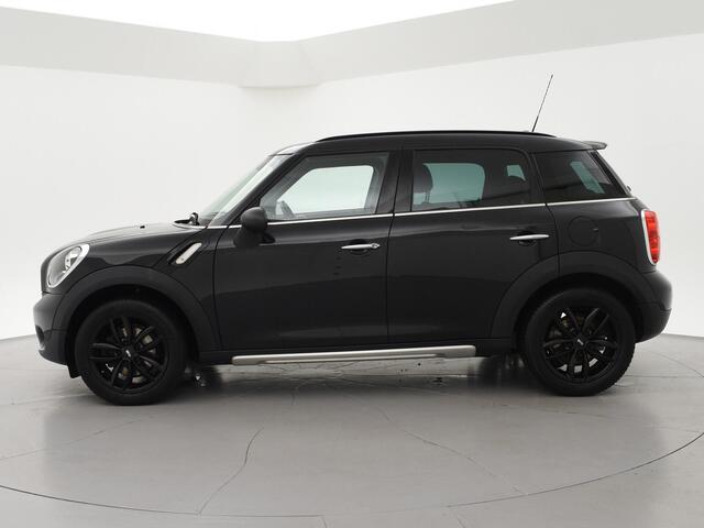 Mini COUNTRYMAN Mini 1.6 ONE PEPPER *1e EIGENAAR + DEALER ONDERHOUDEN!* | XENON | NAVIGATIE | CRUISE | CLIMATE CONTROL