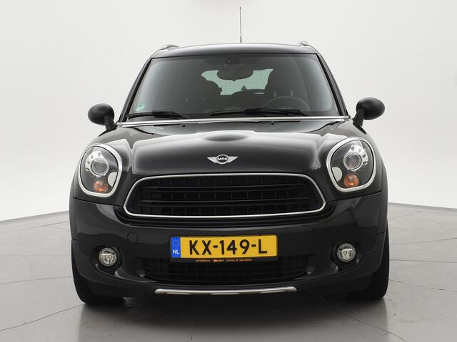 Mini COUNTRYMAN Mini 1.6 ONE PEPPER *1e EIGENAAR + DEALER ONDERHOUDEN!* | XENON | NAVIGATIE | CRUISE | CLIMATE CONTROL