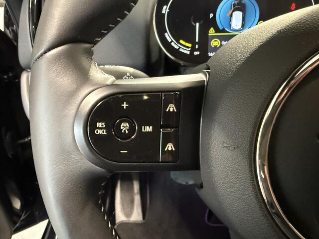 Mini COUNTRYMAN 2.0 Cooper SE ALL4 MINI Yours Pano/Leder/Camera/Stoel+stuur warm