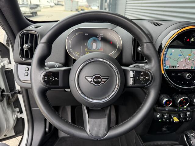 Mini COUNTRYMAN 2.0 Cooper SE ALL4 Pano/Leder/Camera/Apple