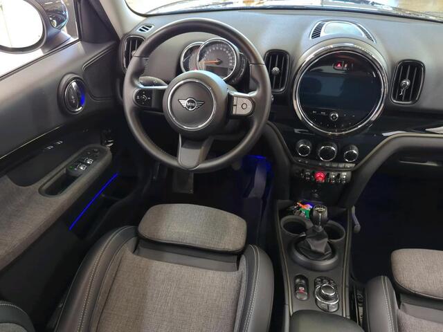 Mini COUNTRYMAN Mini 1.5 One Business Edition Trekhaak | Carplay | Navi | Cruise | Full Led | Keyless | PDC |