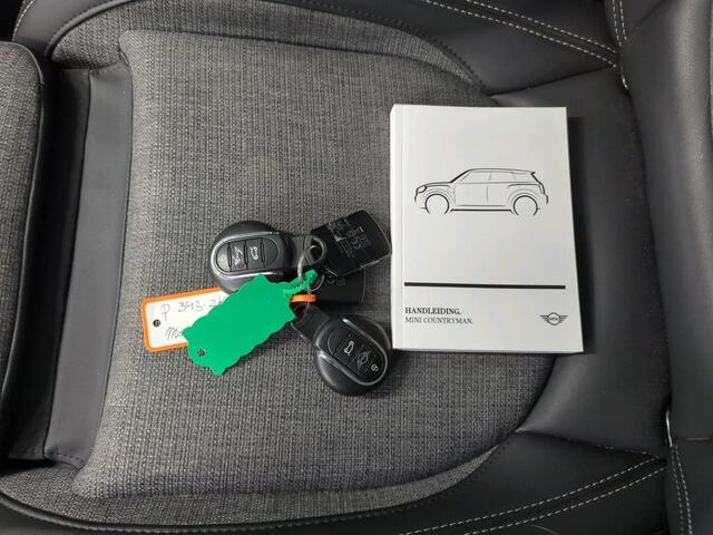 Mini COUNTRYMAN Mini 1.5 One Business Edition Trekhaak | Carplay | Navi | Cruise | Full Led | Keyless | PDC |