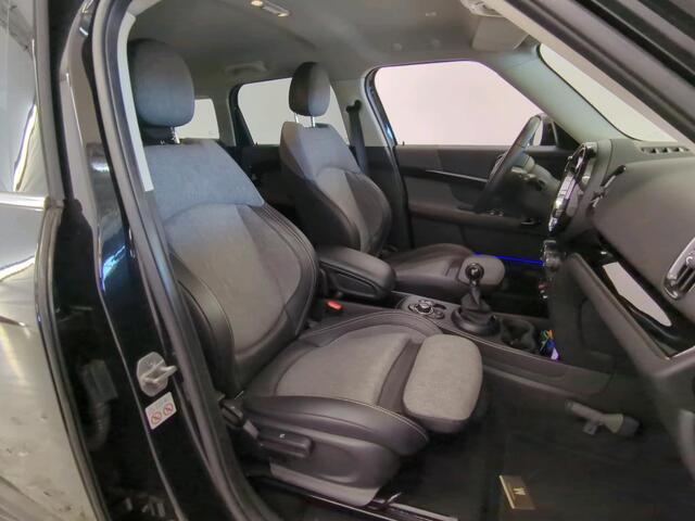 Mini COUNTRYMAN Mini 1.5 One Business Edition Trekhaak | Carplay | Navi | Cruise | Full Led | Keyless | PDC |