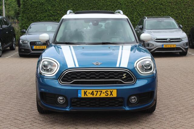 Mini COUNTRYMAN Mini 2.0 Cooper S E ALL4 Chili 27.637 km! / Panoramadak / Camera / Head-up / Apple CarPlay / Navigatie / 18'' / Sportstoelen / Stoelverwarming / DAB / Cruise Control