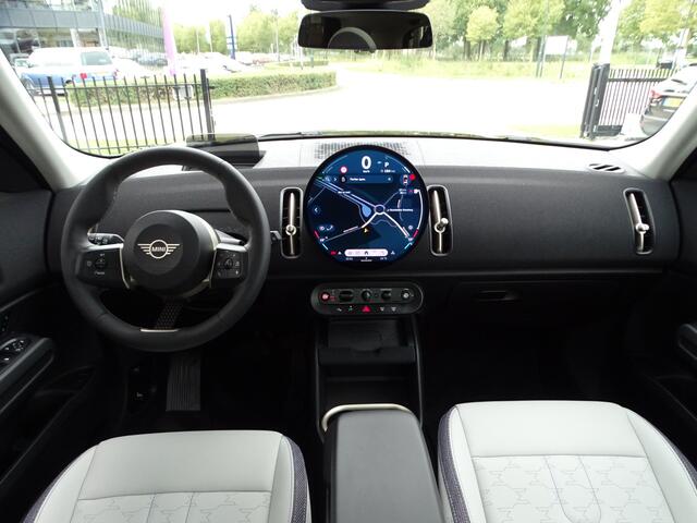 Mini COUNTRYMAN Mini 1.5 C Classic M Sport Plus Elek.Trekhaak Pano.Dak Led Driv.Ass. Head-up 18" LM Velgen