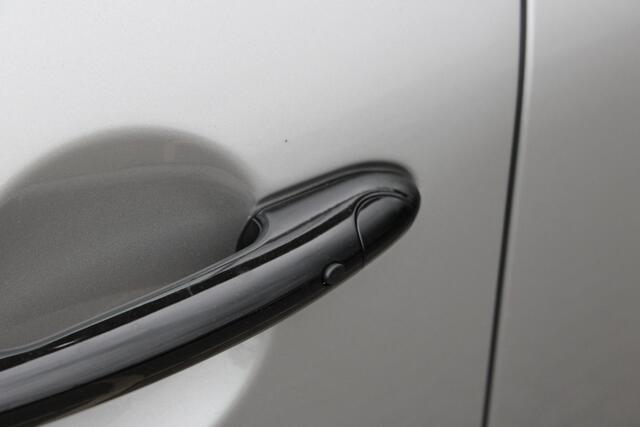 Mini COUNTRYMAN Cooper Rockingham GT JCW Automaat / Premium Go Pakket / Achteruitrijcamera / LED / Comfort Access / Park Assistant / Stoelverwarming