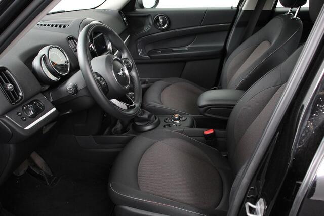 Mini COUNTRYMAN Cooper 2.0 S ALL4 Hybride Navigatie Parkeersensoren achter Cruise Control Climate Control Full LED