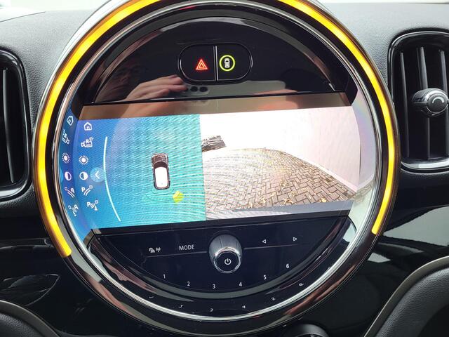 Mini COUNTRYMAN Mini 2.0 Cooper S E ALL4 Essential Automaat / Navigatie / Camera / Headup Display / Verwarmde voorstoelen / Automatische airco /