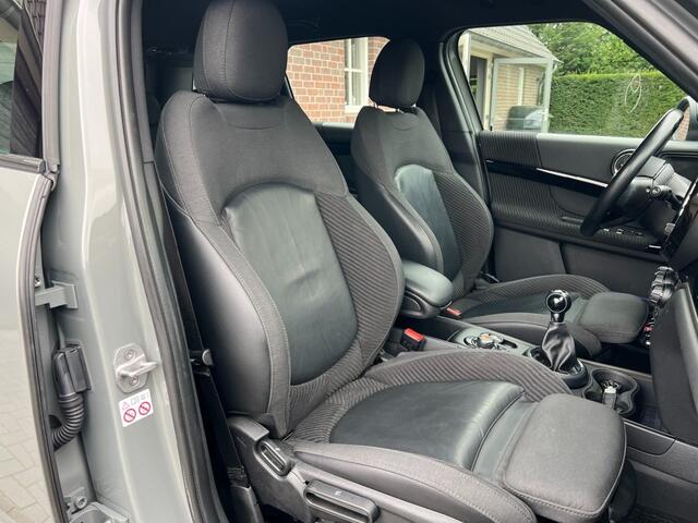 Mini COUNTRYMAN 1.5 Chili Leder Navi Led Moonwalk grey