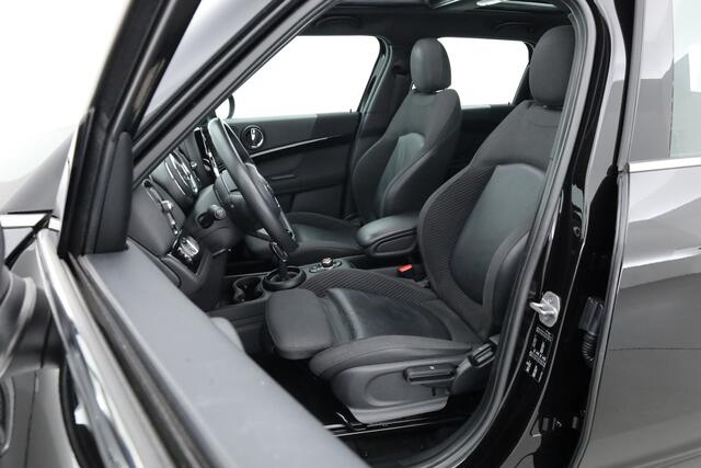 Mini COUNTRYMAN Mini 1.5 Cooper Business Edition | Pano | Trekhaak | Navi | 18'' | ACC | Camera