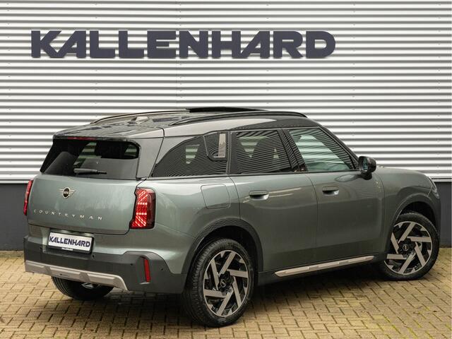 Mini COUNTRYMAN Mini 1.5 C Favoured - XL Pakket - Pano - Trekhaak - Memoryzetel