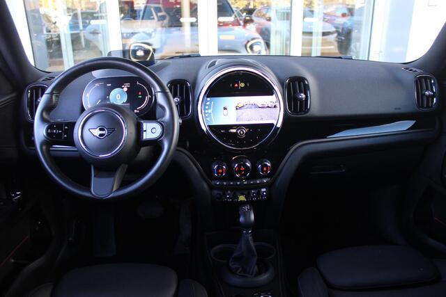 Mini COUNTRYMAN Mini 2.0 Cooper S E 220PK ALL4 CHILI | UNION JACK ACHTERLICHTEN | LEDEREN BEKLEDING | ELEKTRISCH BEDIENBARE VOORSTOELEN MET GEHEUGENFUNSCTIE OP DE BESTUURDERSSTOEL | STOEL/VOORRUIT VERWARMING | FULL LED KOPLAMPEN | DRAADLOZE APPLE CARPLAY/ANDROID AUTO | D