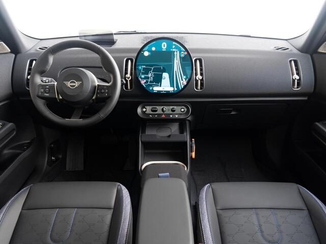 Mini COUNTRYMAN C Classic + M plus pakket + Trekhaak