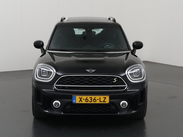 Mini COUNTRYMAN Mini 2.0 Cooper S E ALL4 MINI Yours | HUD | Sportstoelen | Groot Navigatie | Ele. verstelbare stoelen + Geheugen | Camera | DAB | Stoelverwarming | Panoramadak | Adaptieve Cruise Control | Harman/Kardon |