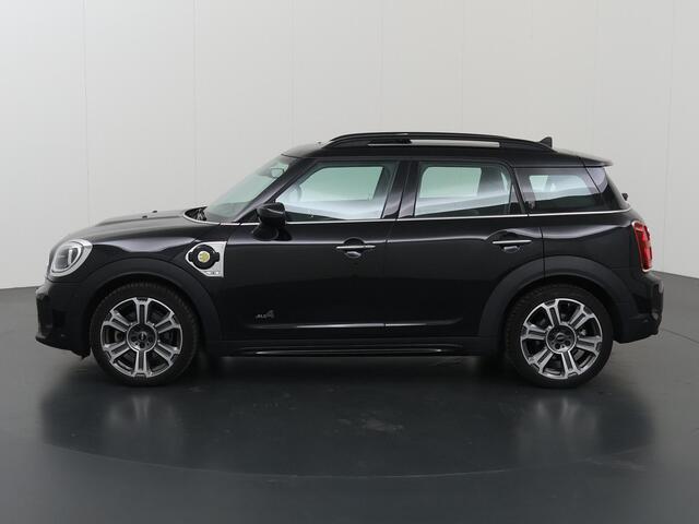 Mini COUNTRYMAN Mini 2.0 Cooper S E ALL4 MINI Yours | HUD | Sportstoelen | Groot Navigatie | Ele. verstelbare stoelen + Geheugen | Camera | DAB | Stoelverwarming | Panoramadak | Adaptieve Cruise Control | Harman/Kardon |
