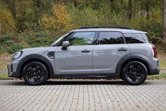 Mini COUNTRYMAN Mini 1.5 Cooper MINI Yours Pano | HUD | Leder | Harman Kardon | Camera | Keyless | Adap cruise | Elektr stoel met memory | Trekhaak | etc.