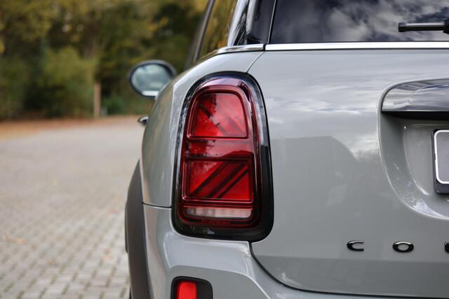 Mini COUNTRYMAN Mini 1.5 Cooper MINI Yours Pano | HUD | Leder | Harman Kardon | Camera | Keyless | Adap cruise | Elektr stoel met memory | Trekhaak | etc.