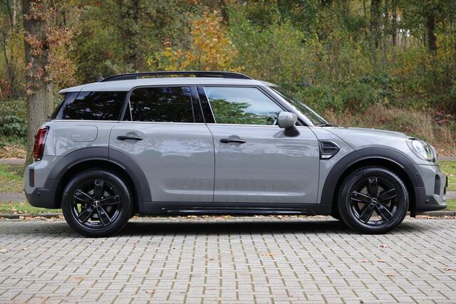 Mini COUNTRYMAN Mini 1.5 Cooper MINI Yours Pano | HUD | Leder | Harman Kardon | Camera | Keyless | Adap cruise | Elektr stoel met memory | Trekhaak | etc.